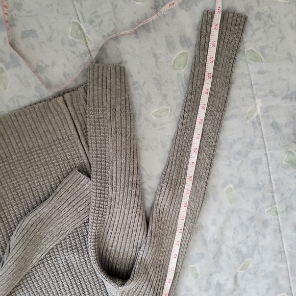 Liz Claiborne grey Front zipper Sweater - Picture 10 of 10